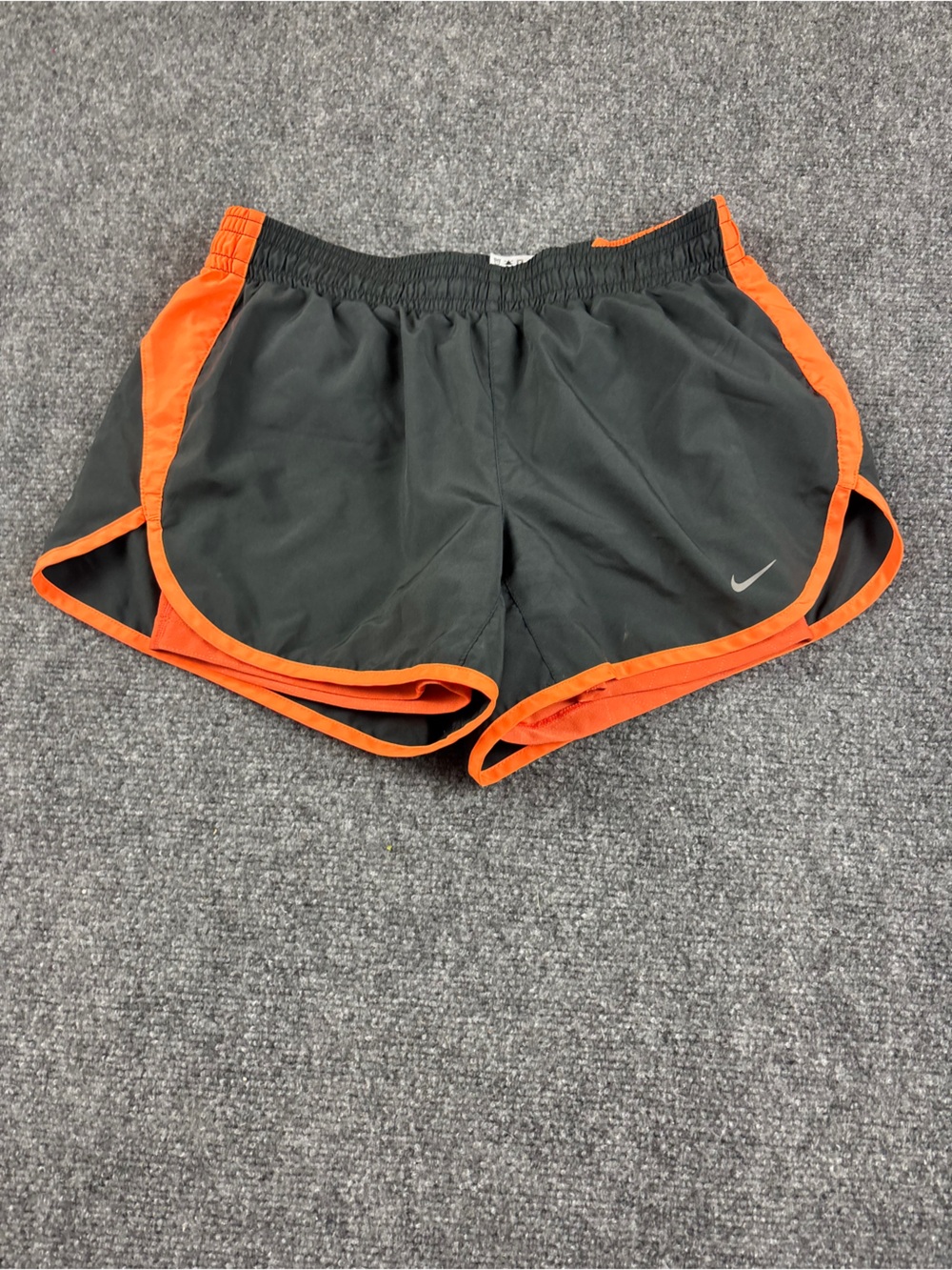 NIKE Women’s Black/Orange Dri-Fit Athletic Shorts w/bike shorts size: Small